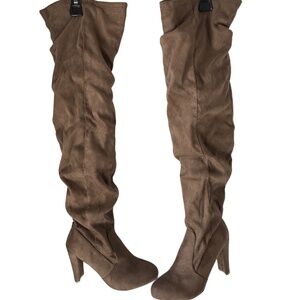 Thigh-High Tan Women’s Heel Boots – Chic & Sexy